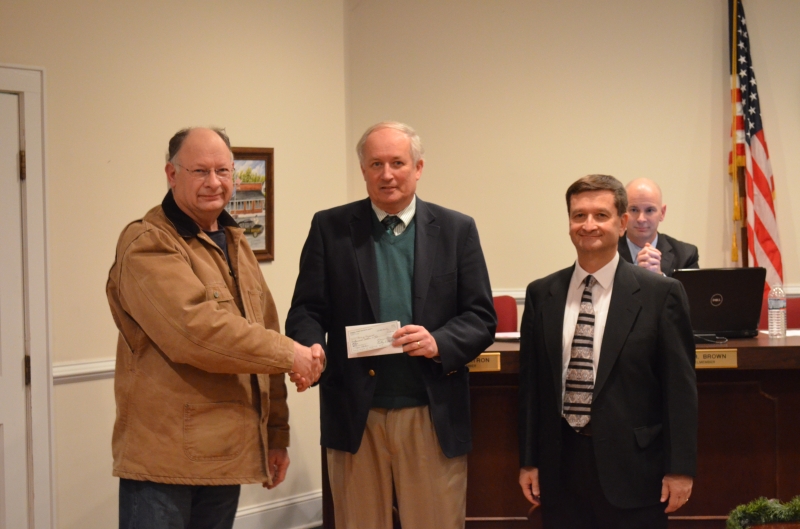 Tazewell County Historical Society Donates to Train Station